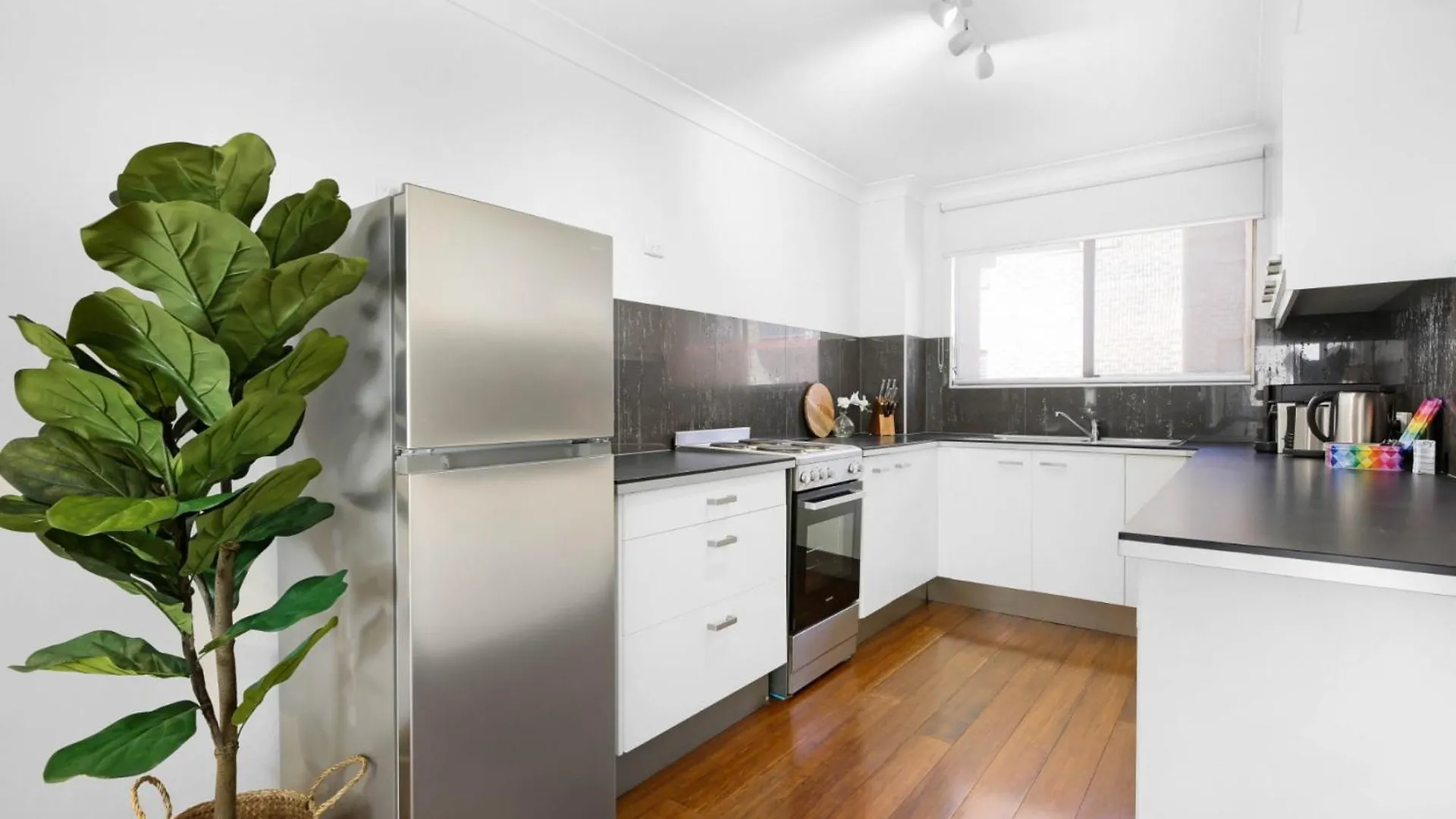 Coastal 2-Bed With Balcony 200M From Beach Gold Coast 0*,  Australia